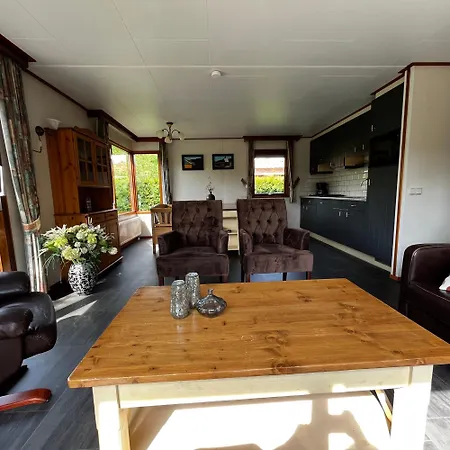 Camping Boslust, Bungalow De Koekoek Campsite *