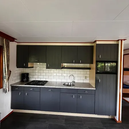 Campsite Camping Boslust, Bungalow De Koekoek